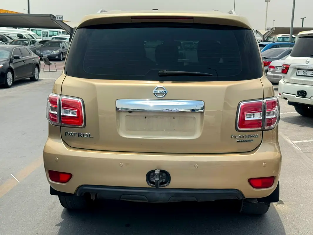 Car Image 2014 NISSAN PATROL SE
