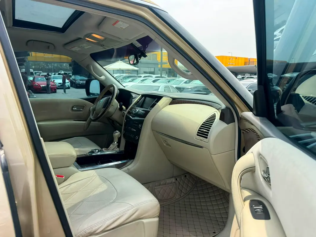 Car Image 2014 NISSAN PATROL SE