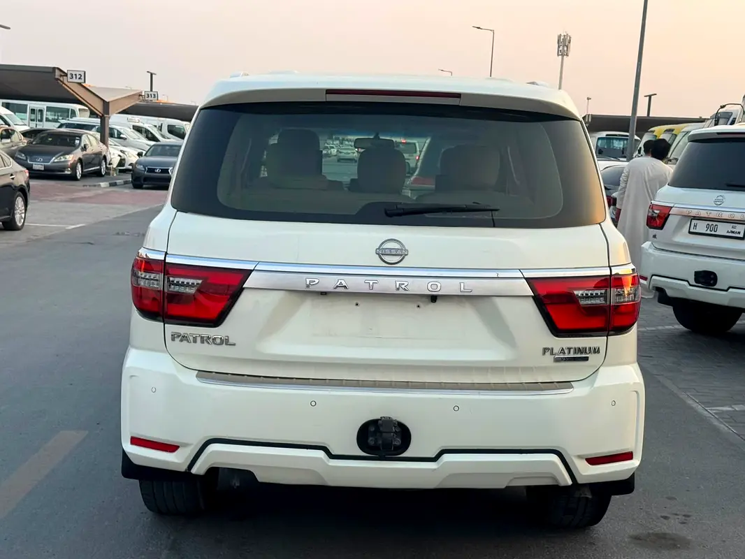 Car Image 2014 NISSAN PATROL Platinum