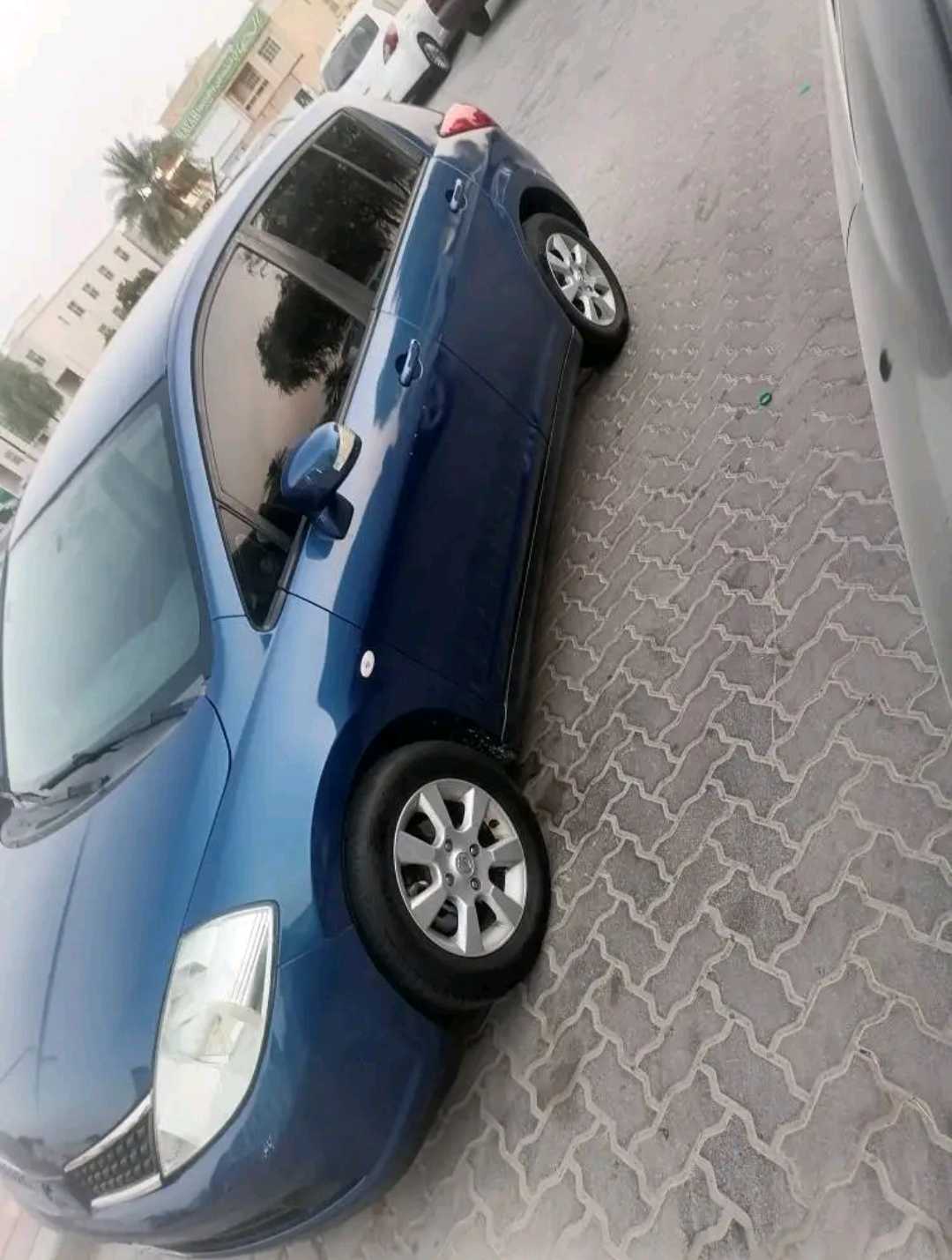 Car Image 2012 NISSAN TIIDA 