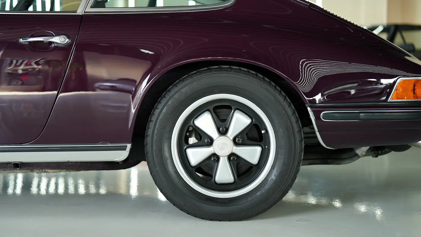Car Image 1972 PORSCHE 911 