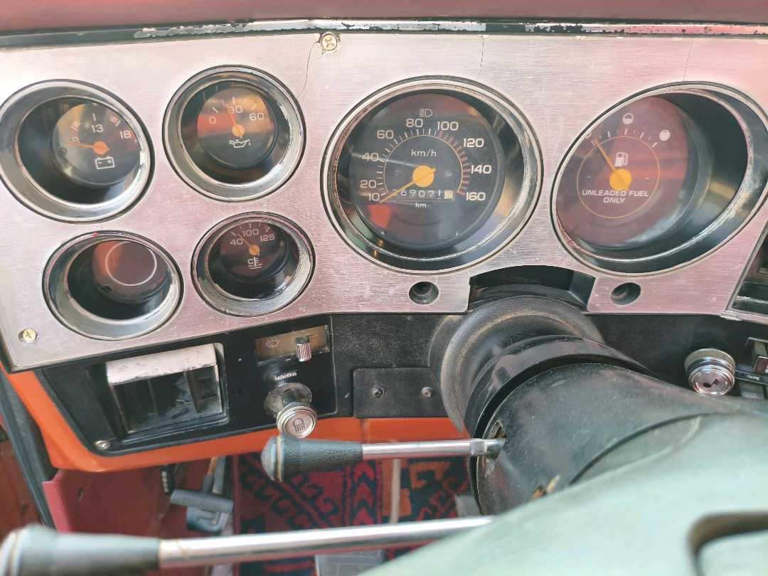 Car Image 1983 GMC SIERRA 