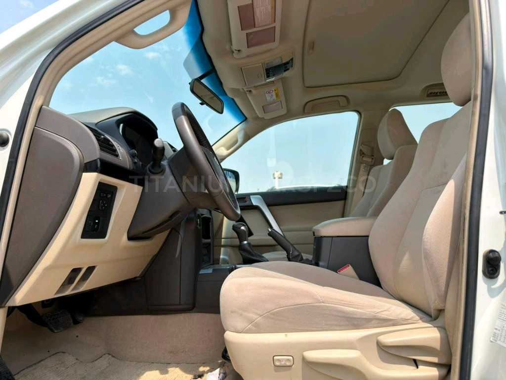 Car Image 2023 TOYOTA Prado TXL