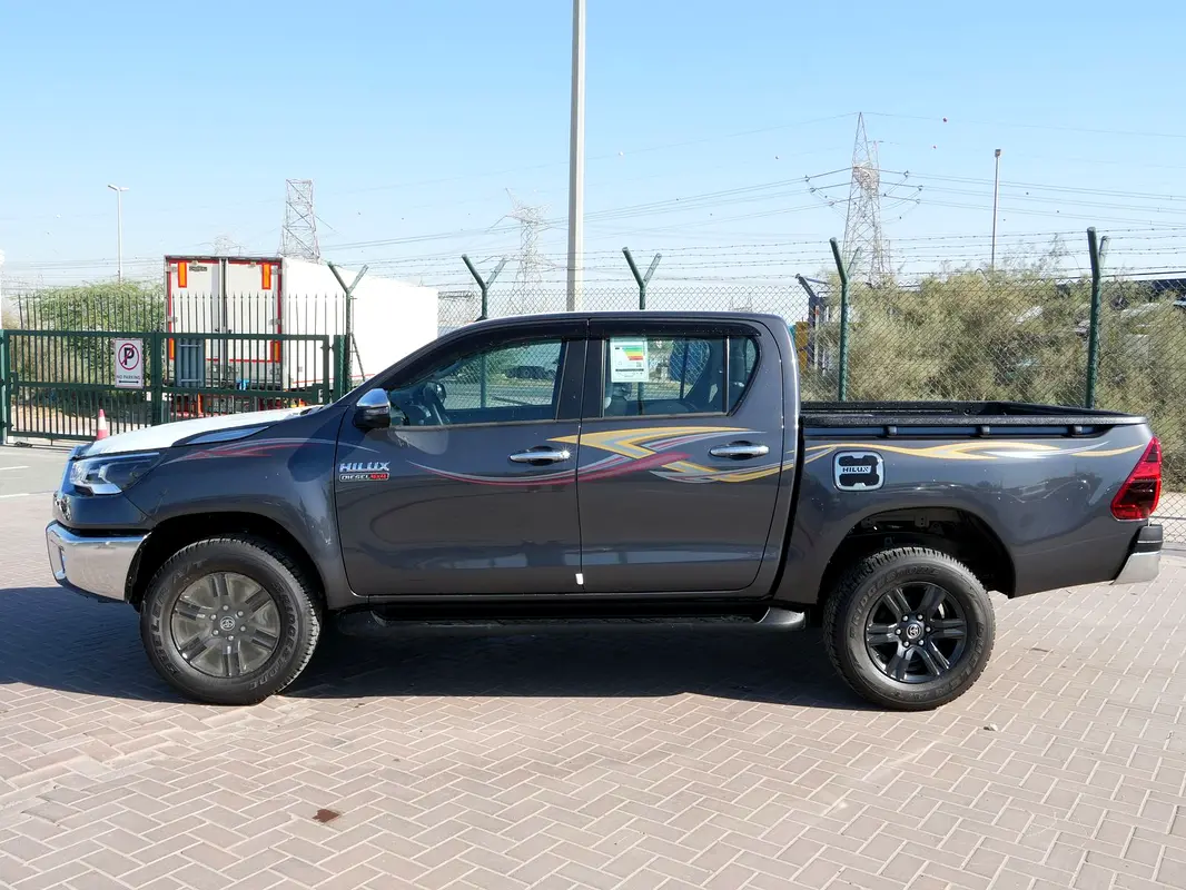 Car Image 2026 TOYOTA HILUX 2.7
