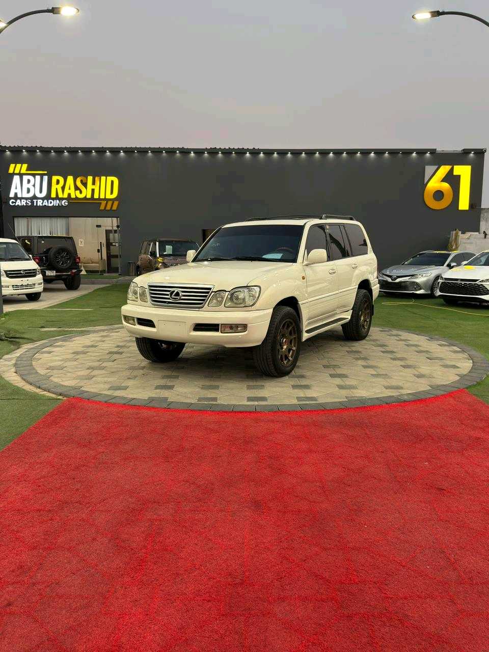 Car Image 2000 LEXUS LX 470