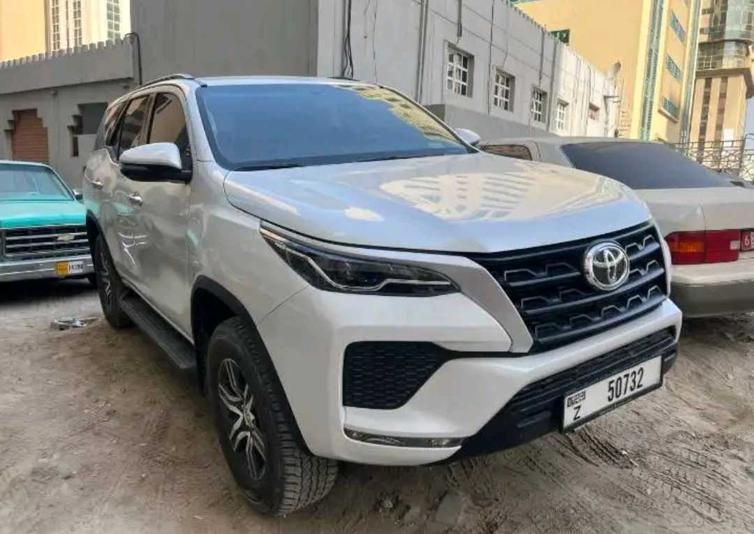 Car Image 2023 TOYOTA FORTUNER 
