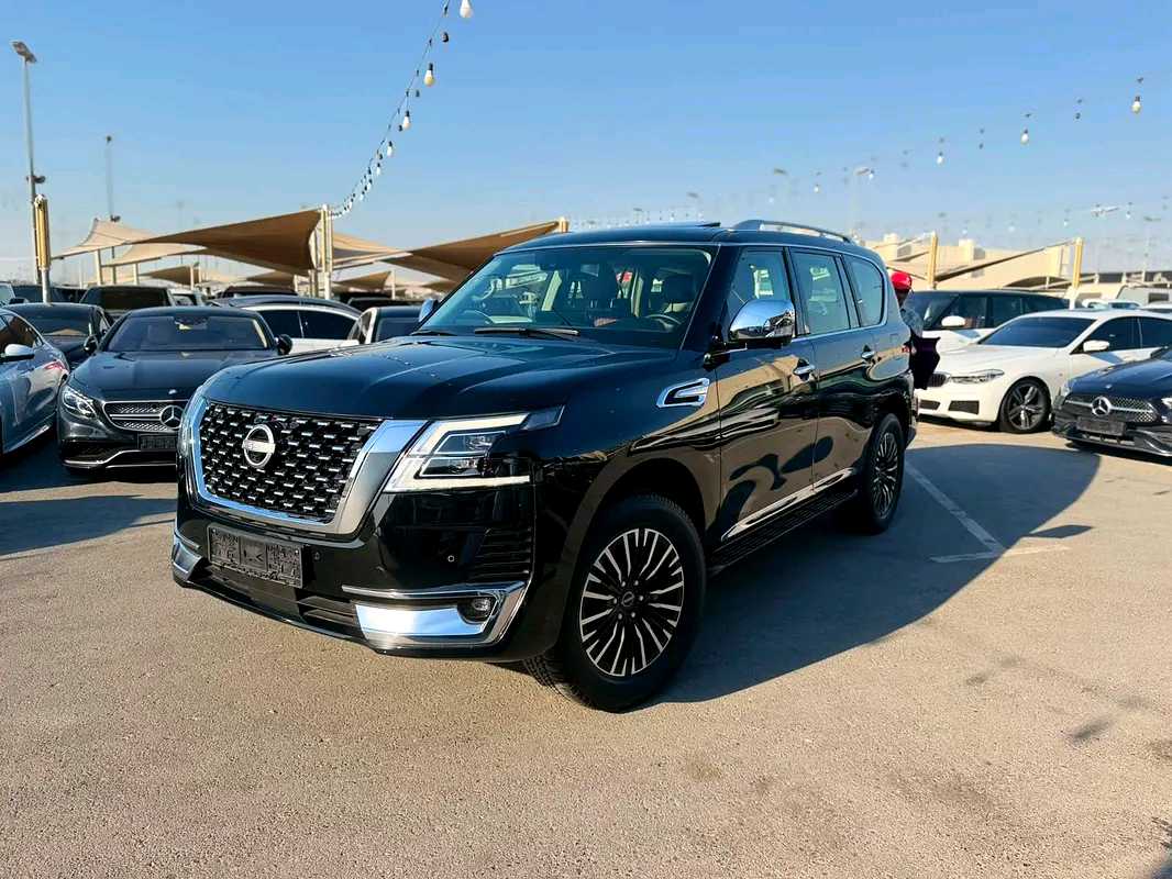Car Image 2024 NISSAN PATROL LE