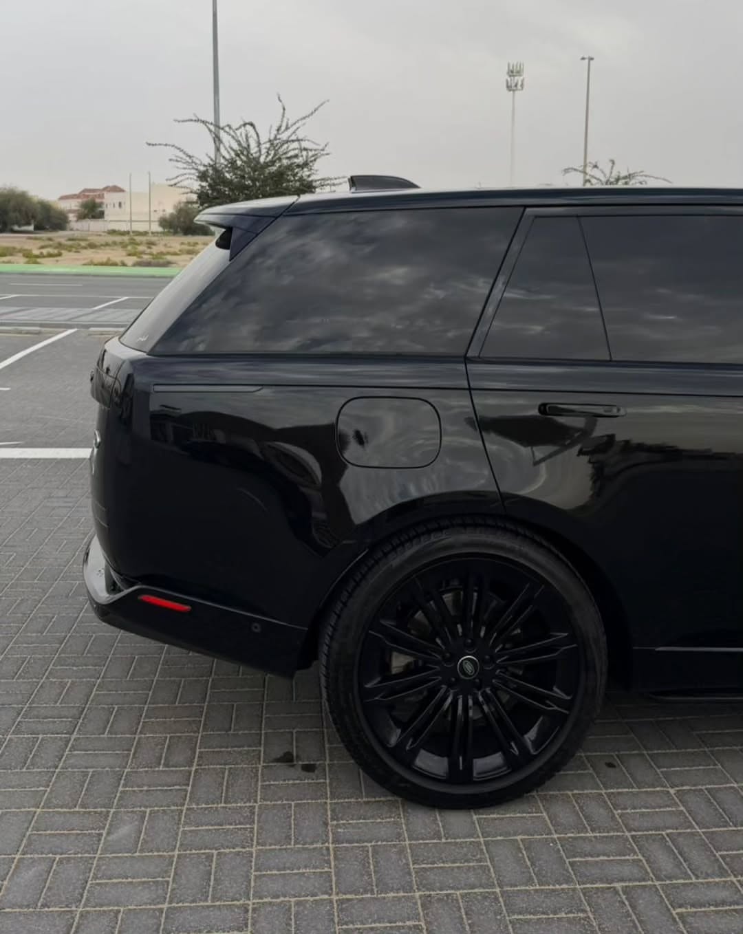 Car Image 2023 LAND ROVER VOGUE 