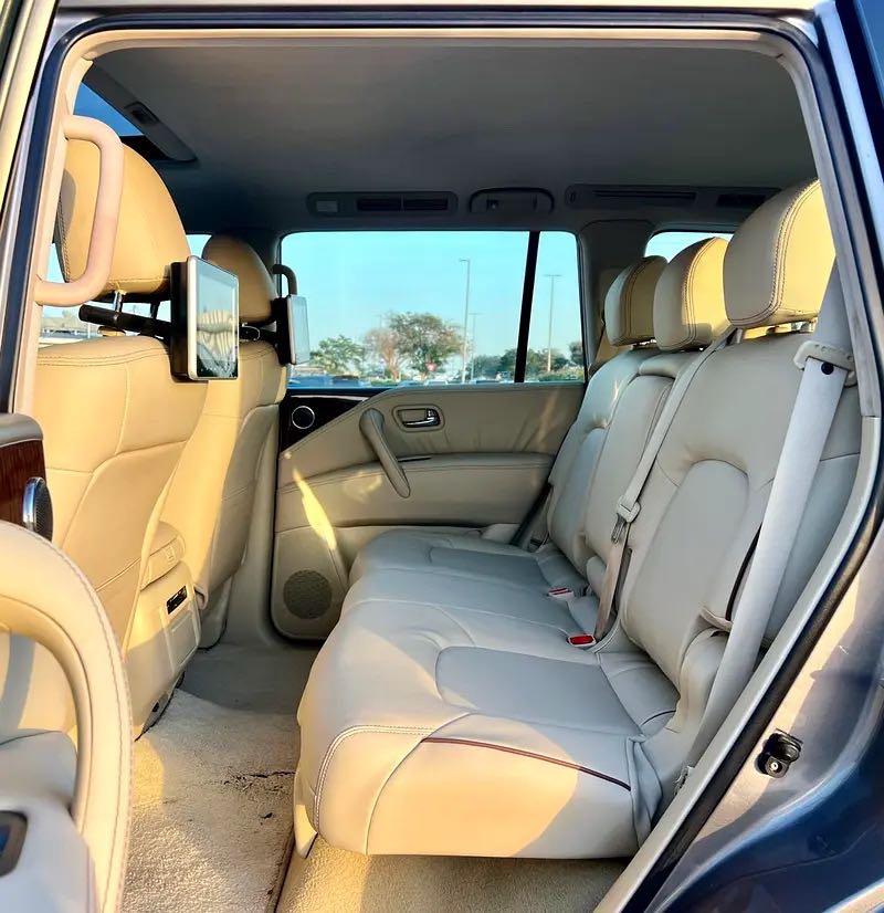 Car Image 2017 NISSAN PATROL SE