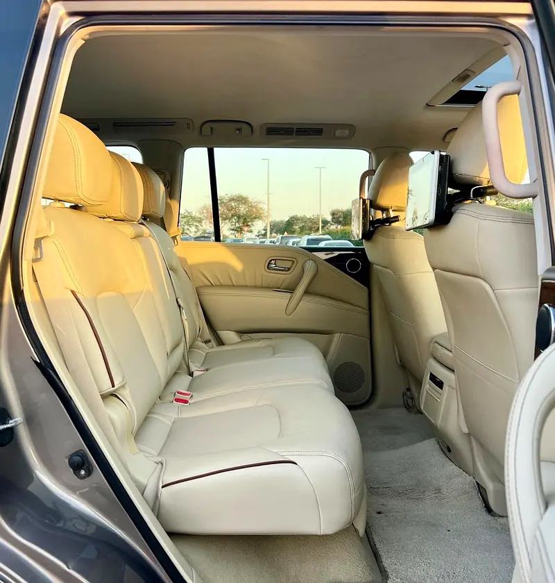 Car Image 2017 NISSAN PATROL SE