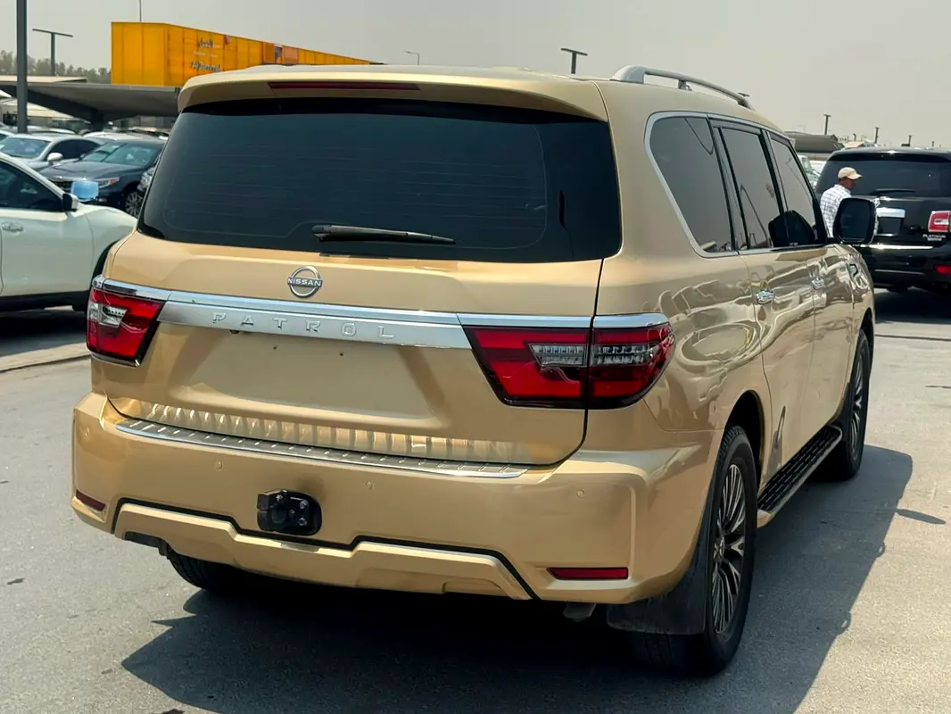 Car Image 2014 NISSAN PATROL SE