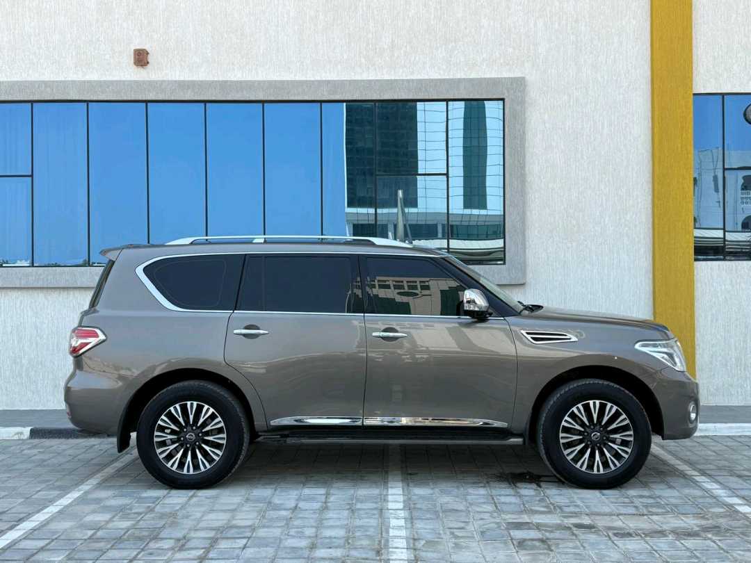Car Image 2017 NISSAN PATROL Platinum