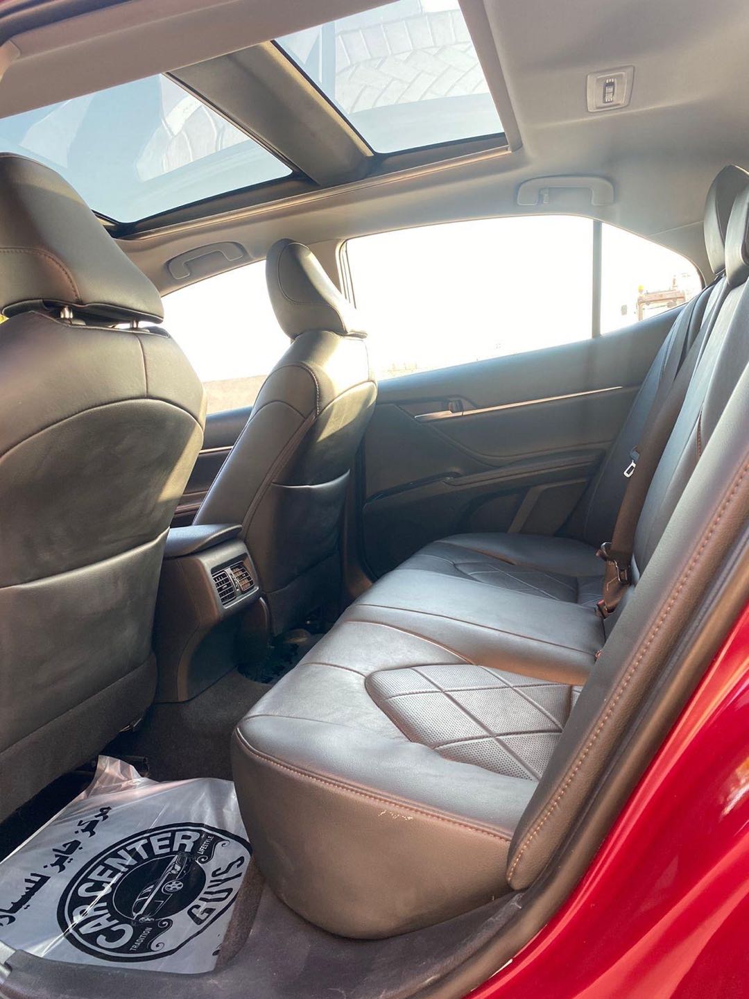 Car Image 2018 TOYOTA CAMRY XLE