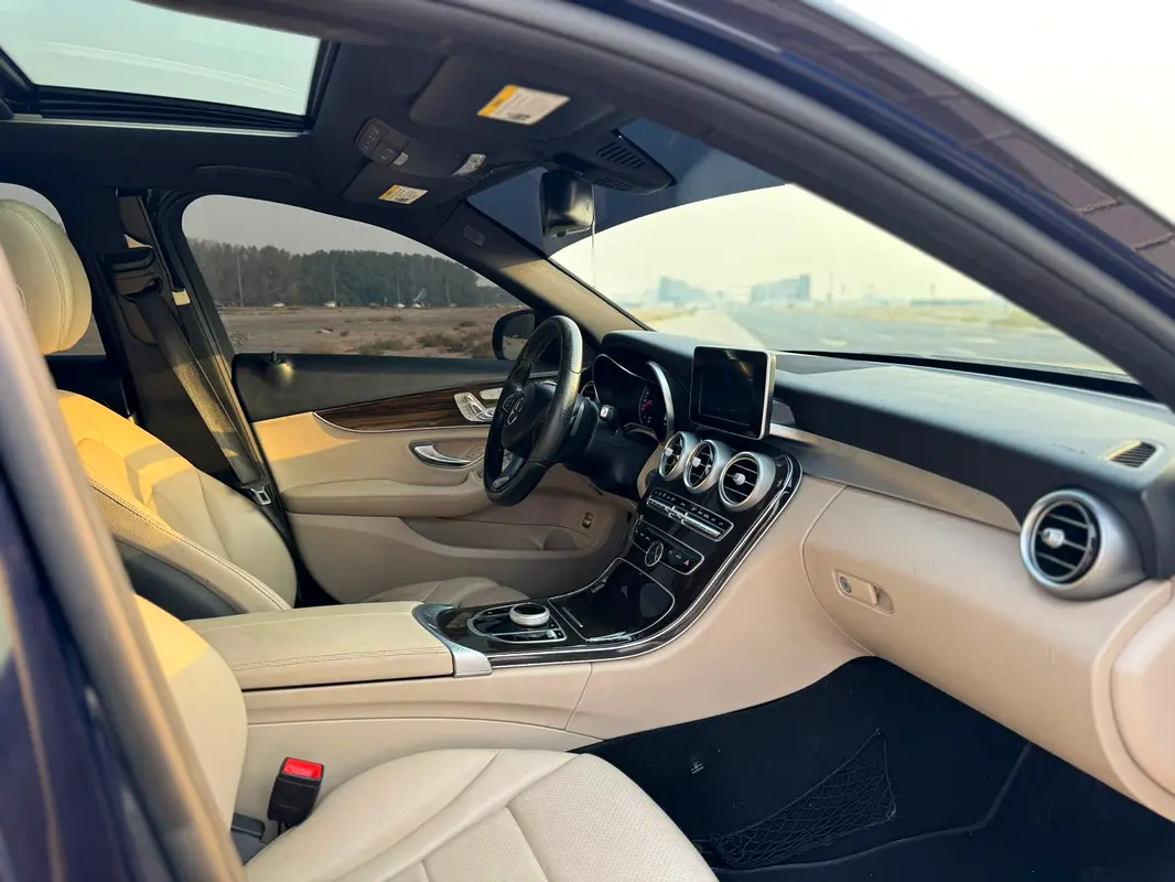 Car Image 2018 MERCEDES C Class 300