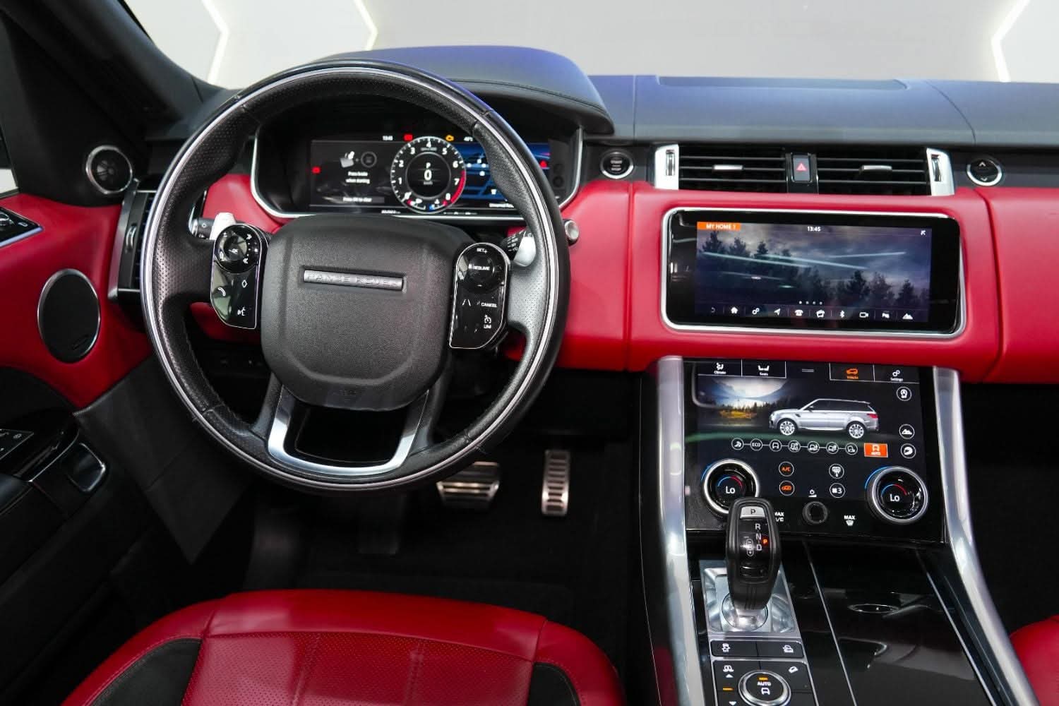 Car Image 2019 LAND ROVER SPORT 
