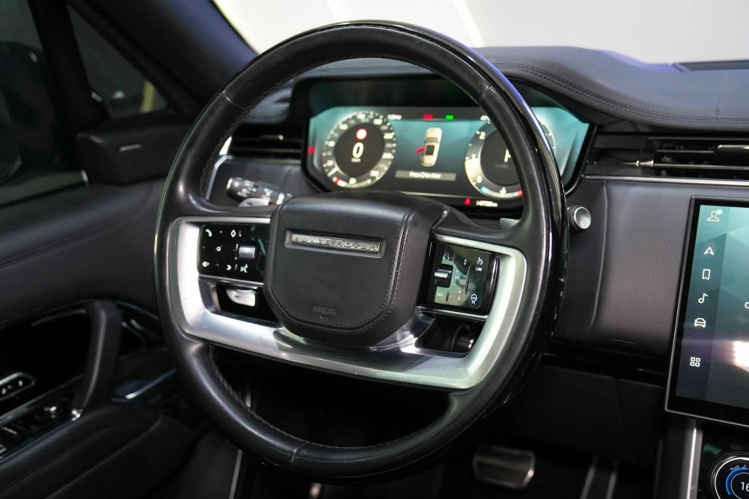 Car Image 2023 LAND ROVER VOGUE 