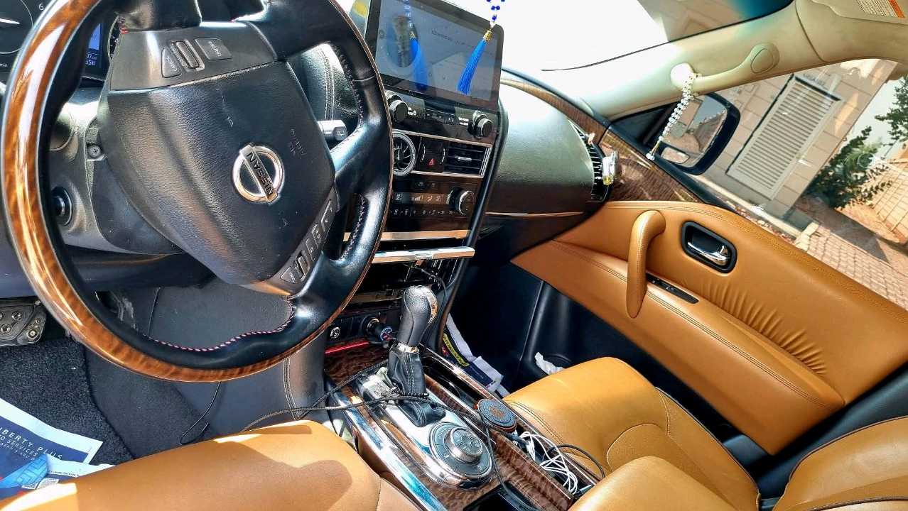 Car Image 2016 NISSAN PATROL Platinum