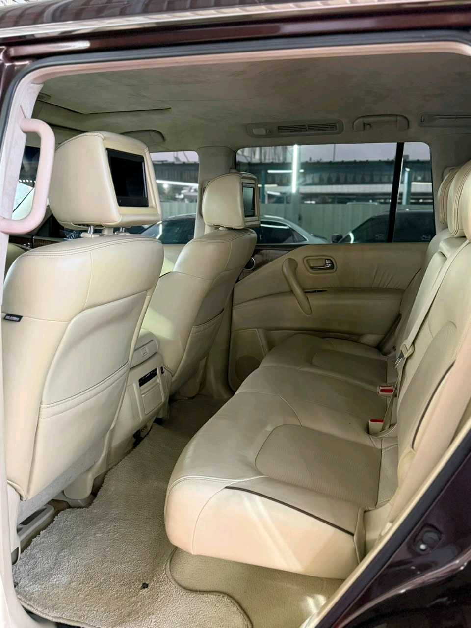 Car Image 2017 NISSAN PATROL Titanium