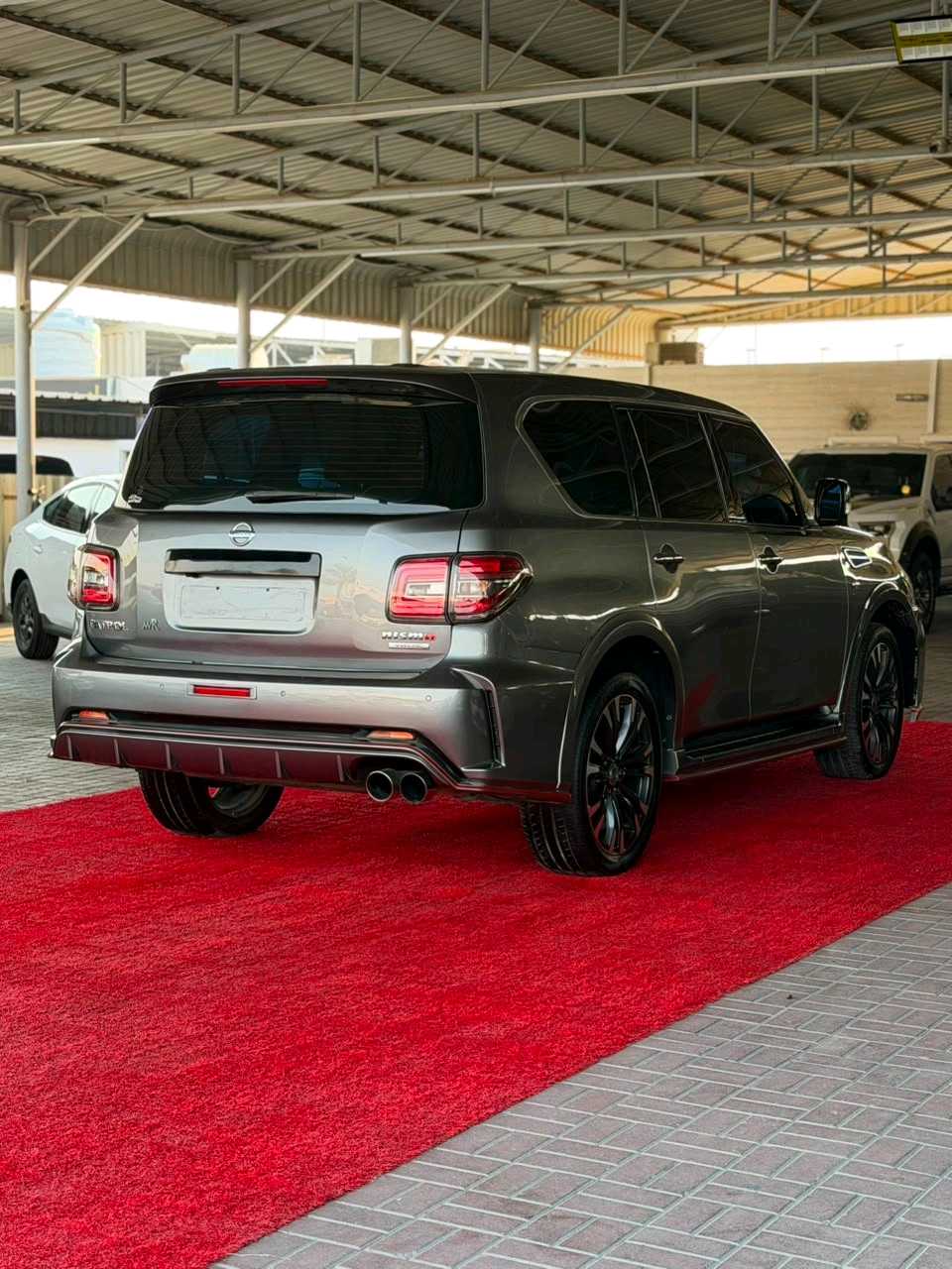 Car Image 2015 NISSAN PATROL Platinum