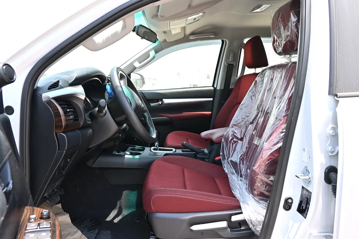 Car Image 2026 TOYOTA HILUX DLX