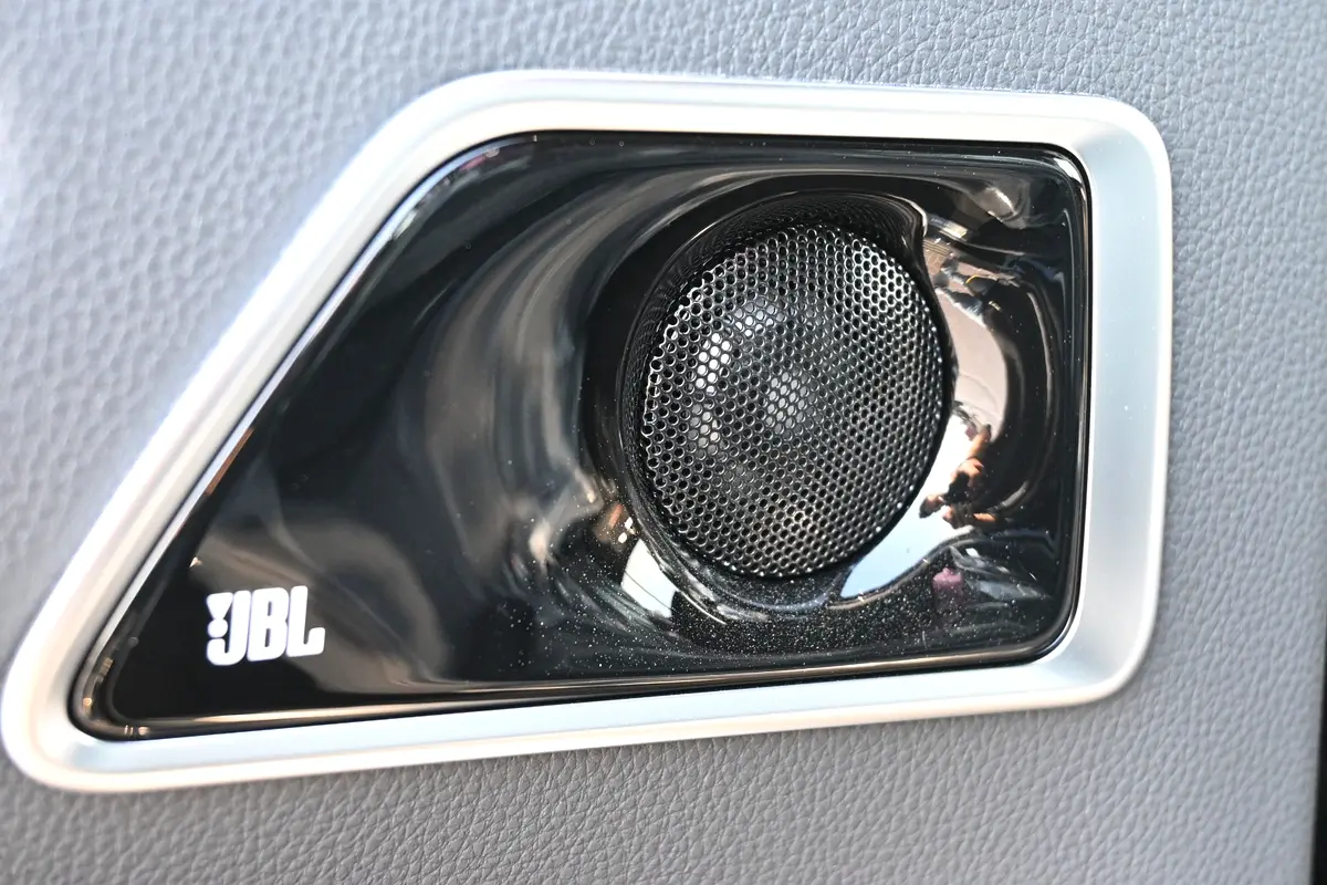 Car Image 2026 TOYOTA LAND CRUISER GX.R