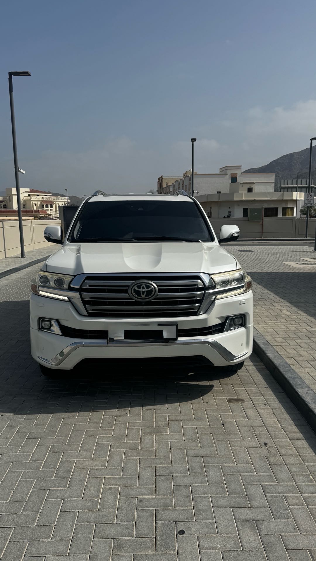 Car Image 2016 TOYOTA LAND CRUISER VX.R