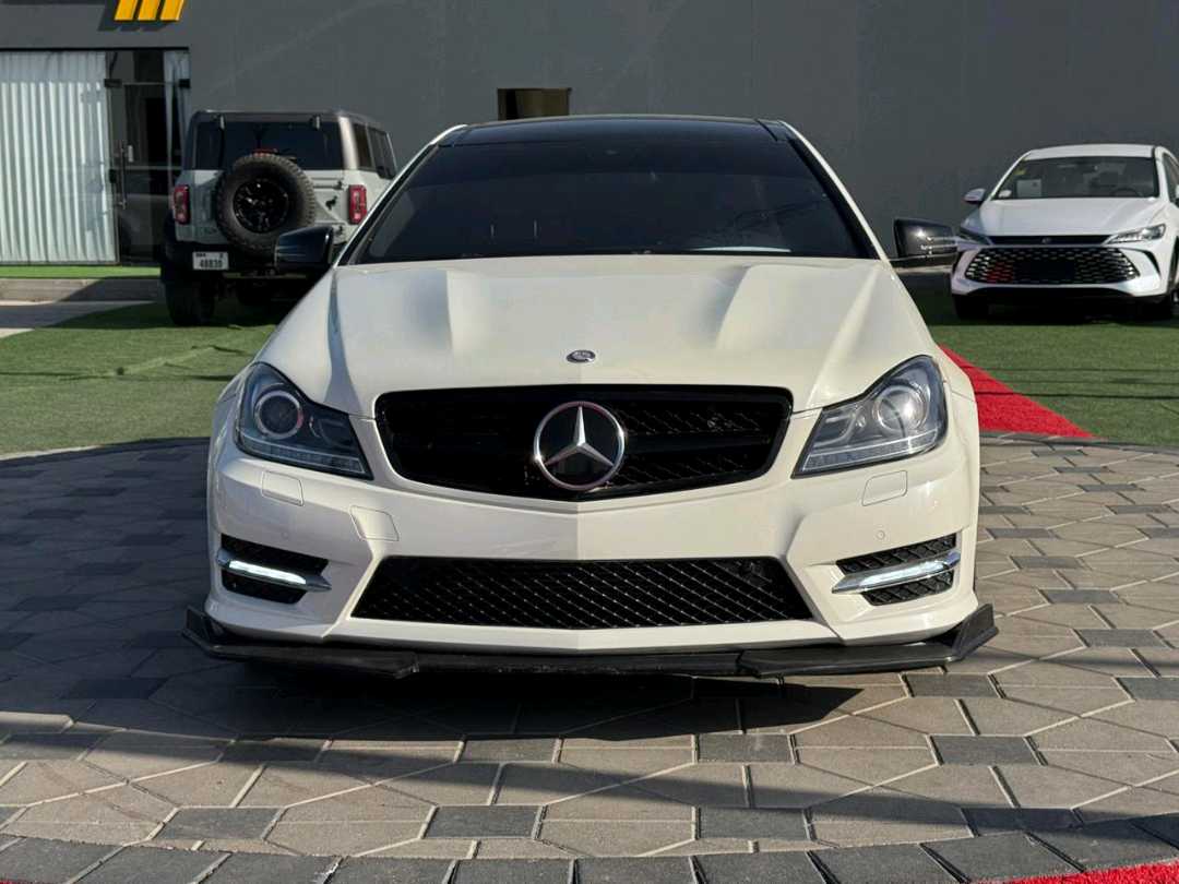 Car Image 2014 MERCEDES C Class 250