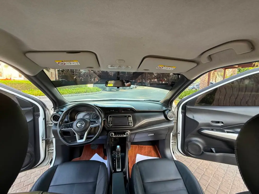Car Image 2018 NISSAN KICKS 