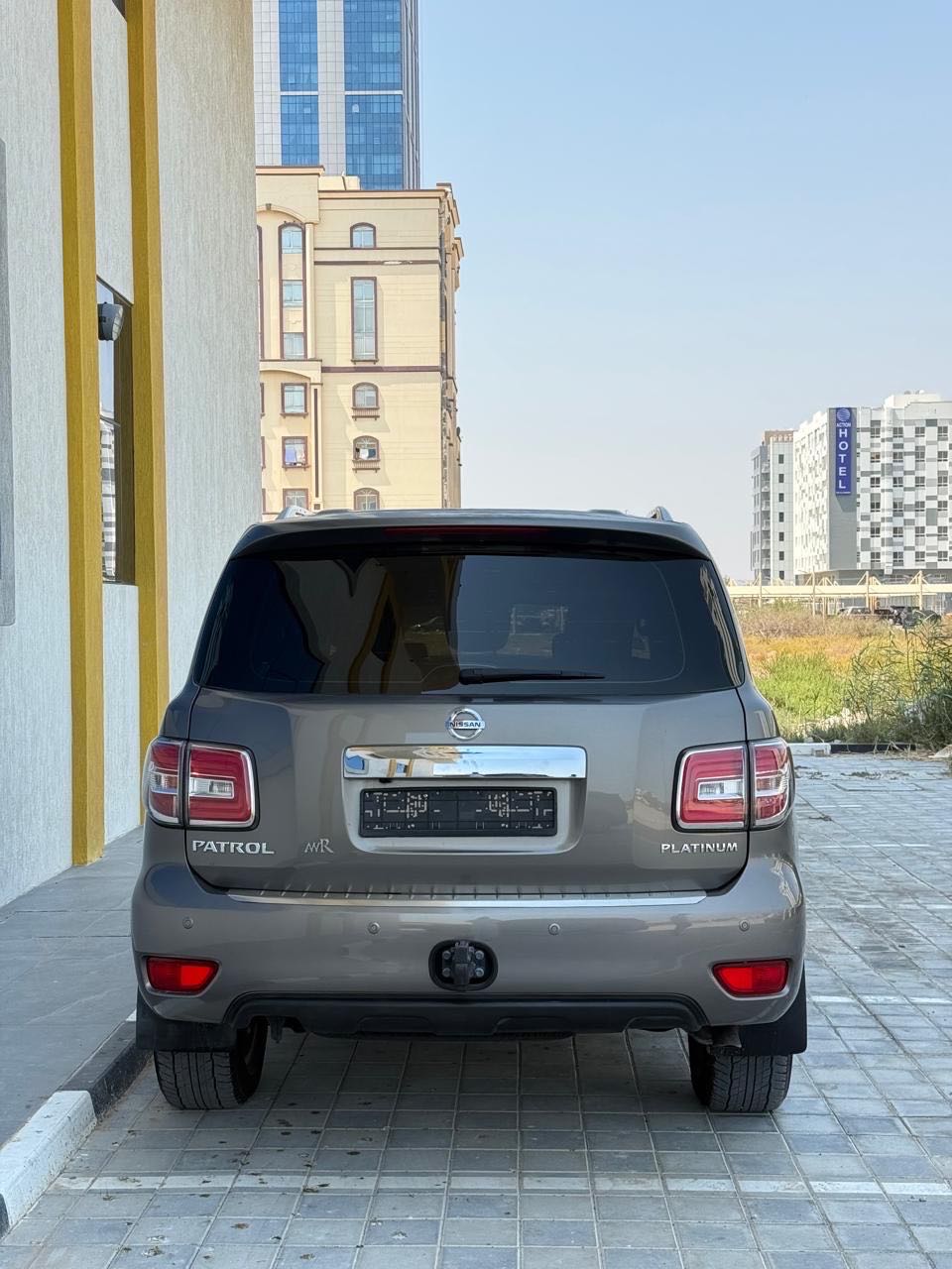 Car Image 2017 NISSAN PATROL Titanium