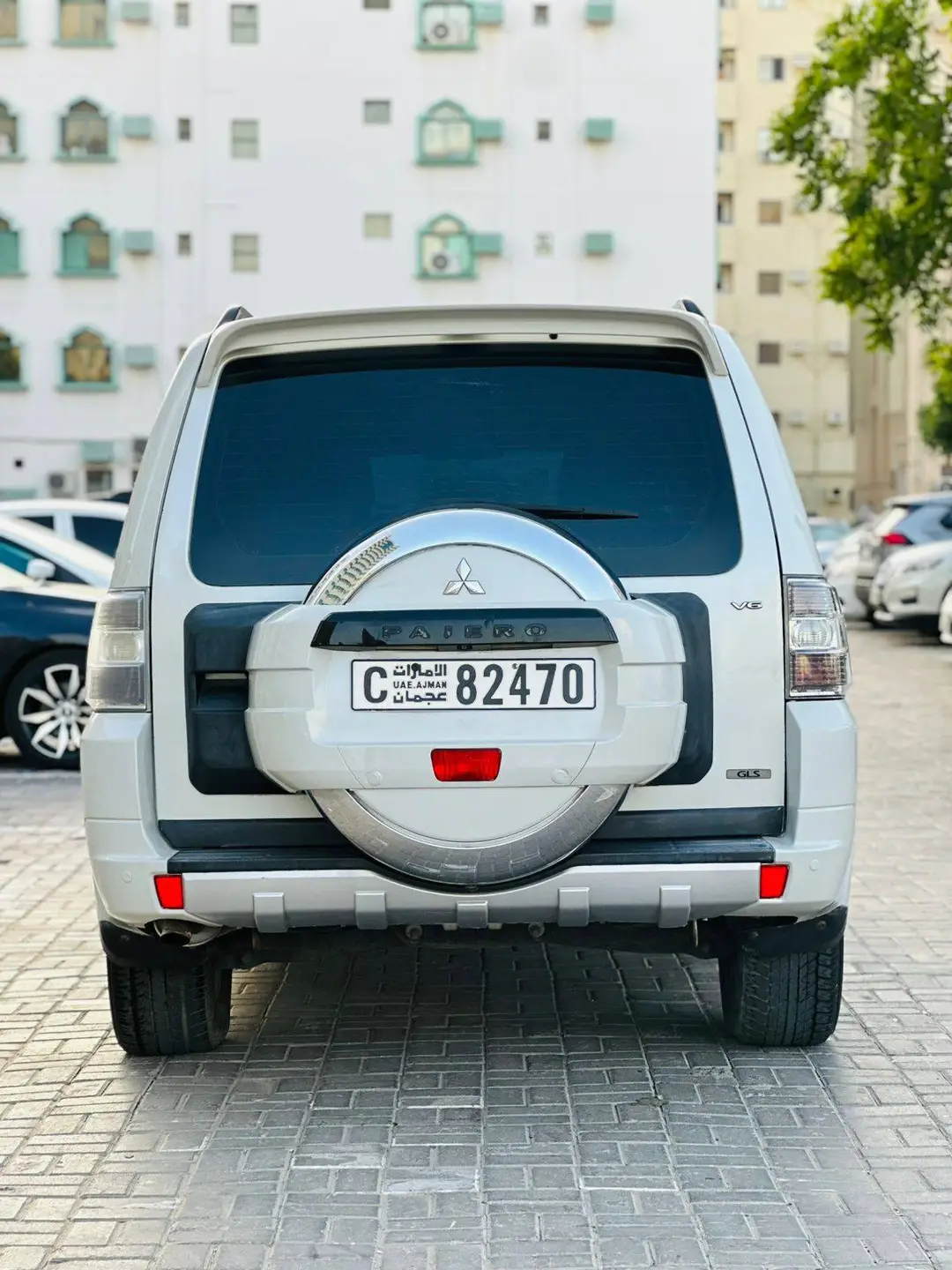 Car Image 2014 MITSUBISHI PAJERO 