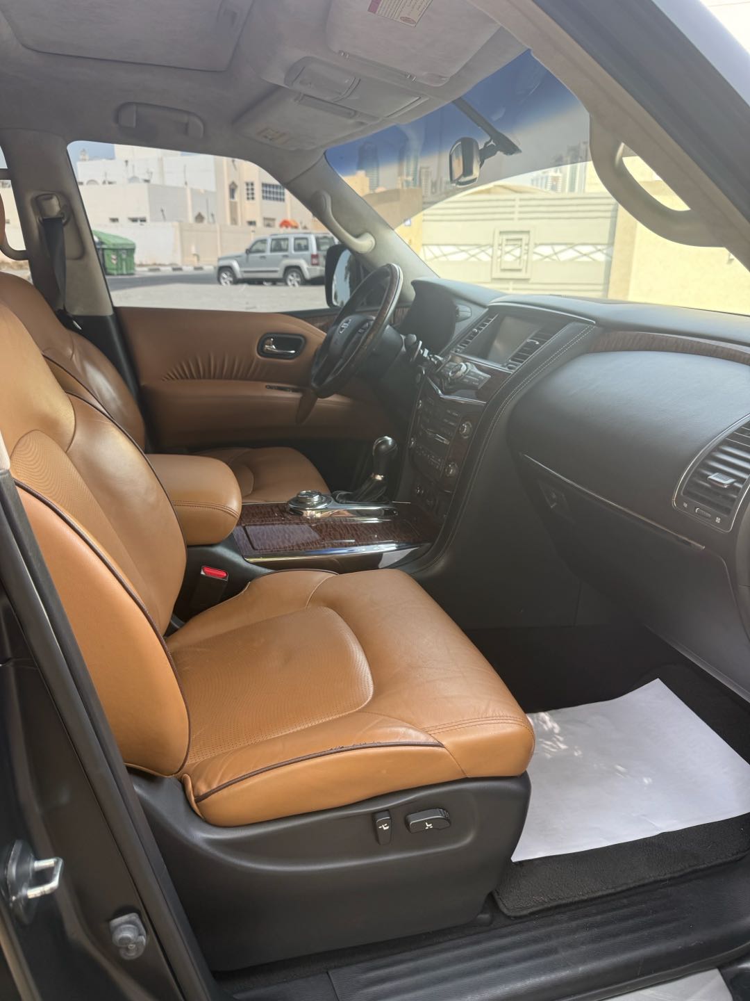 Car Image 2016 NISSAN PATROL Platinum