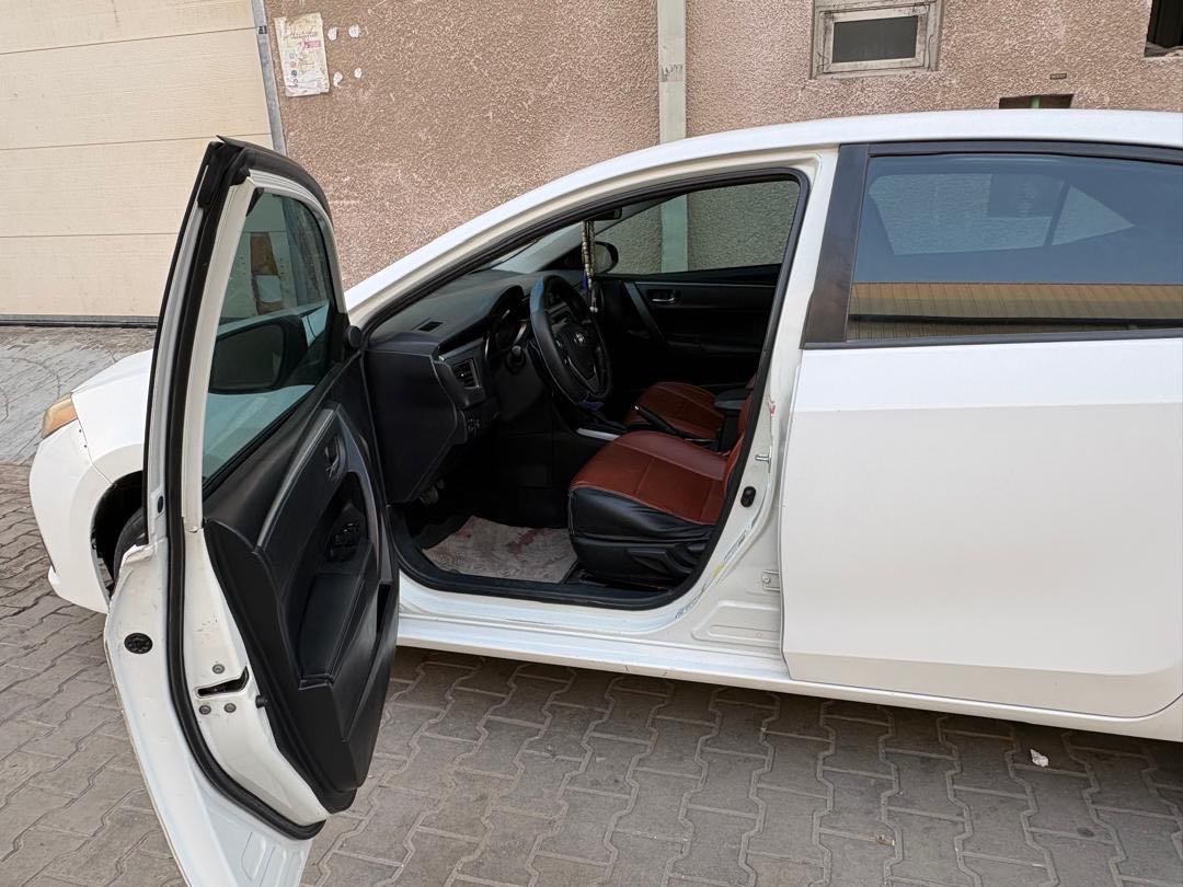 Car Image 2015 TOYOTA COROLLA S