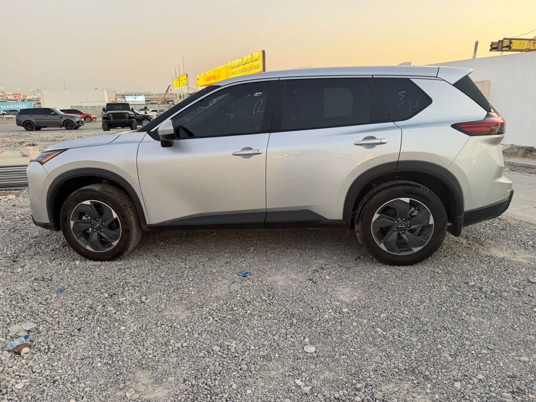 Car Image 2025 NISSAN ROGUE SV