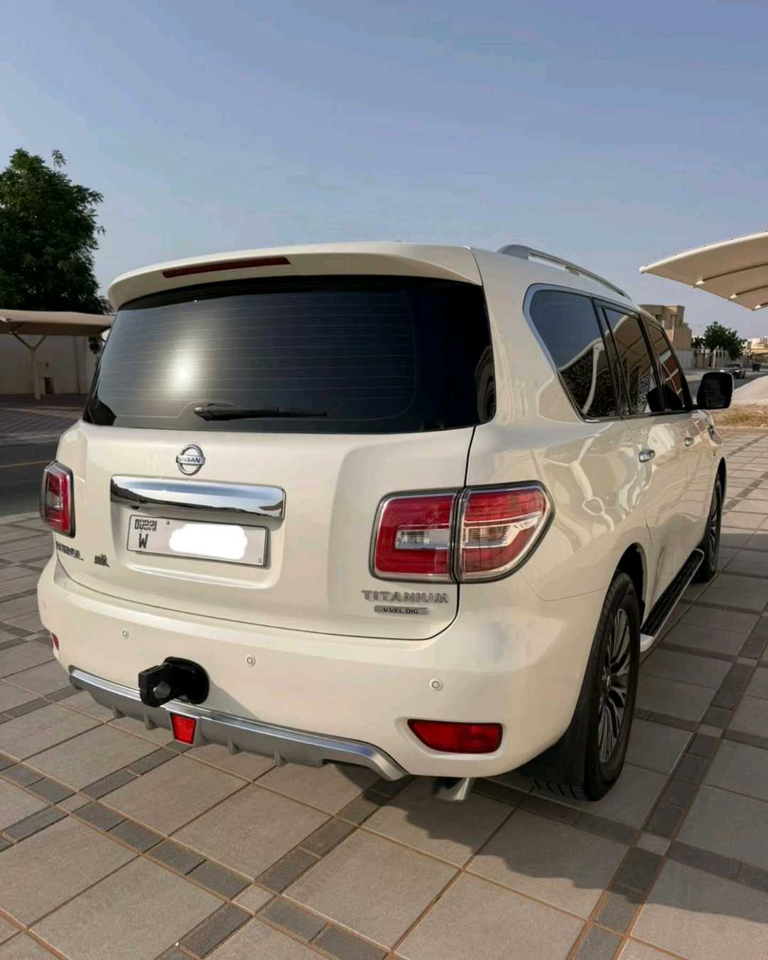 Car Image 2017 NISSAN PATROL Titanium