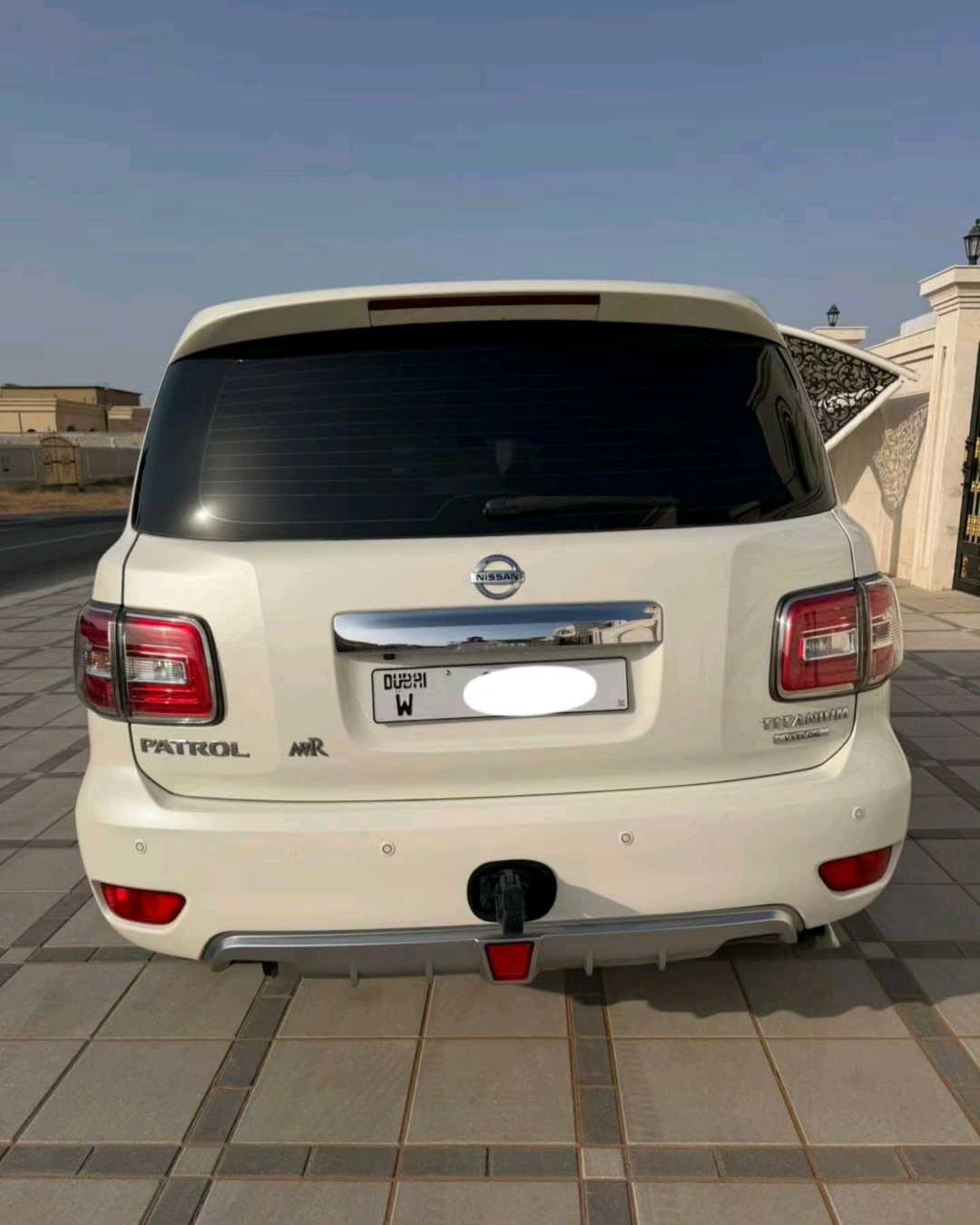 Car Image 2017 NISSAN PATROL Titanium