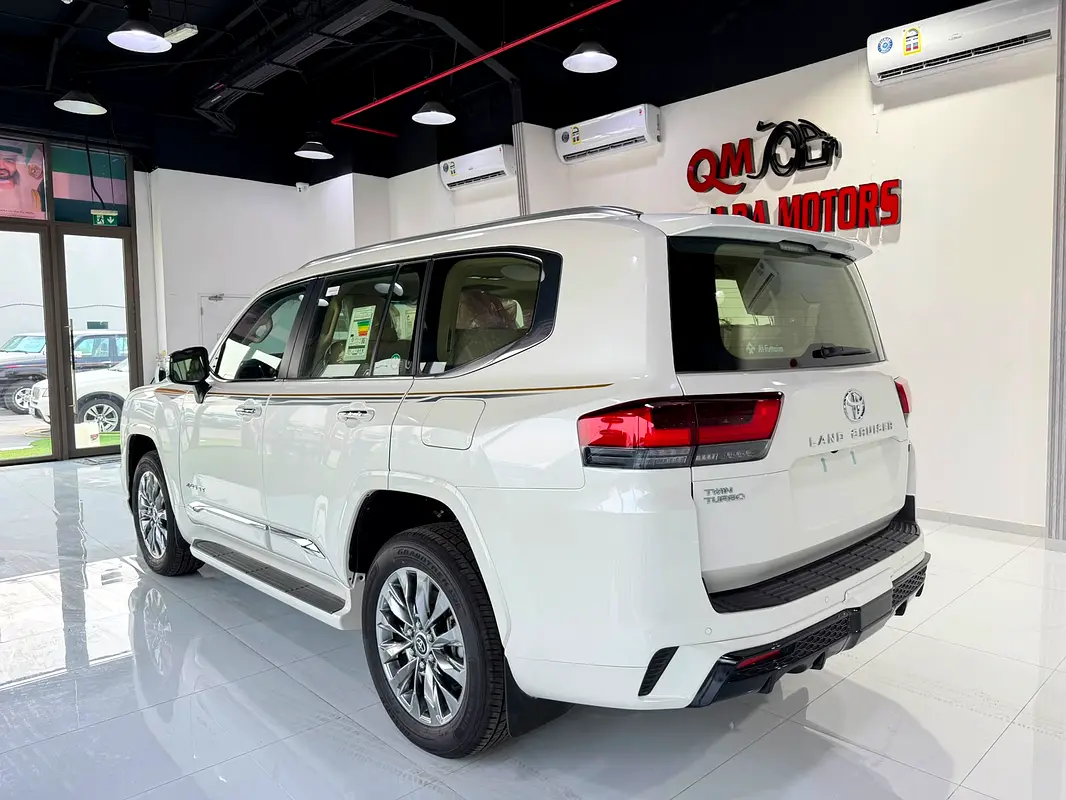 Car Image 2026 TOYOTA LAND CRUISER VX.R