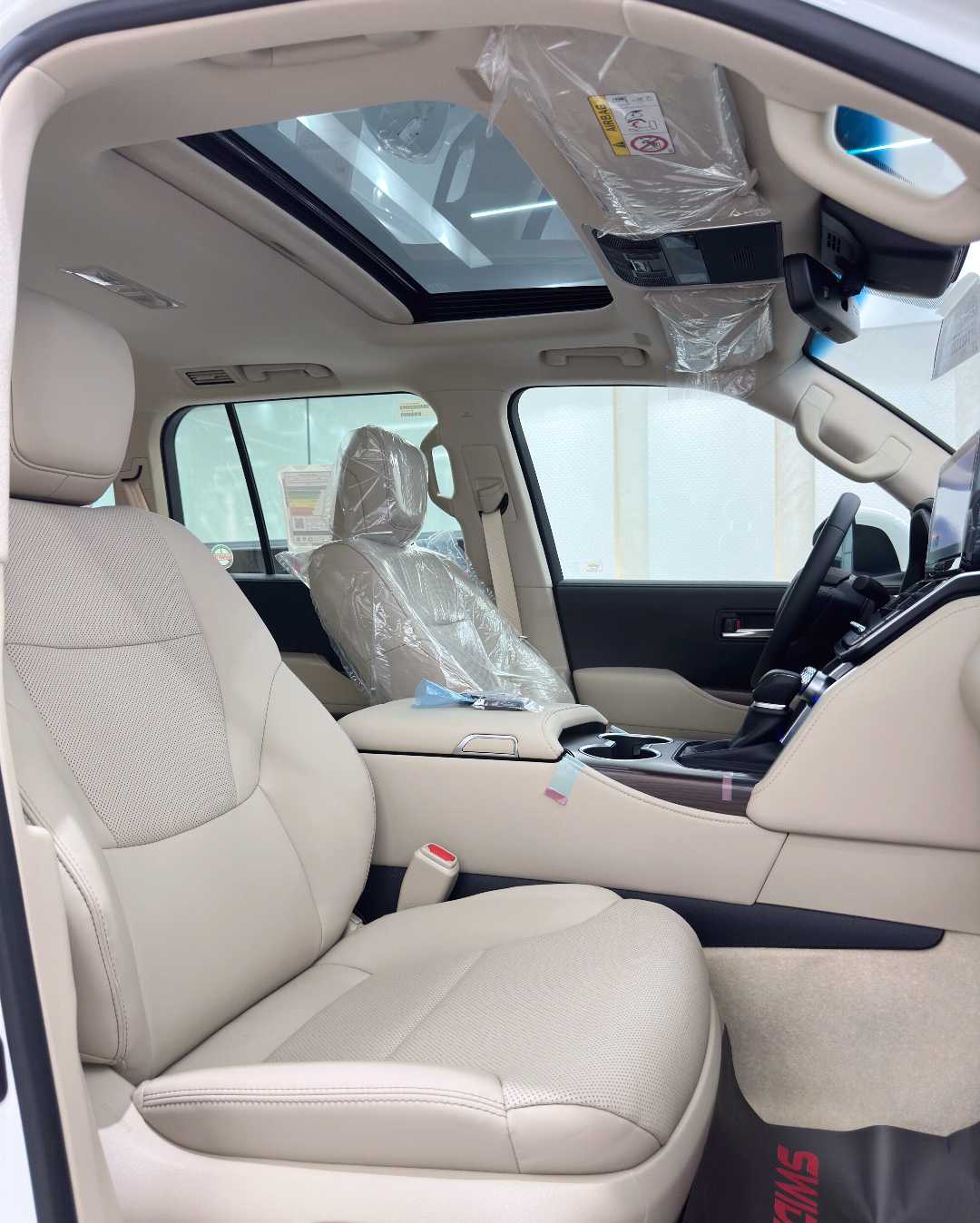 Car Image 2026 TOYOTA LAND CRUISER GX.R