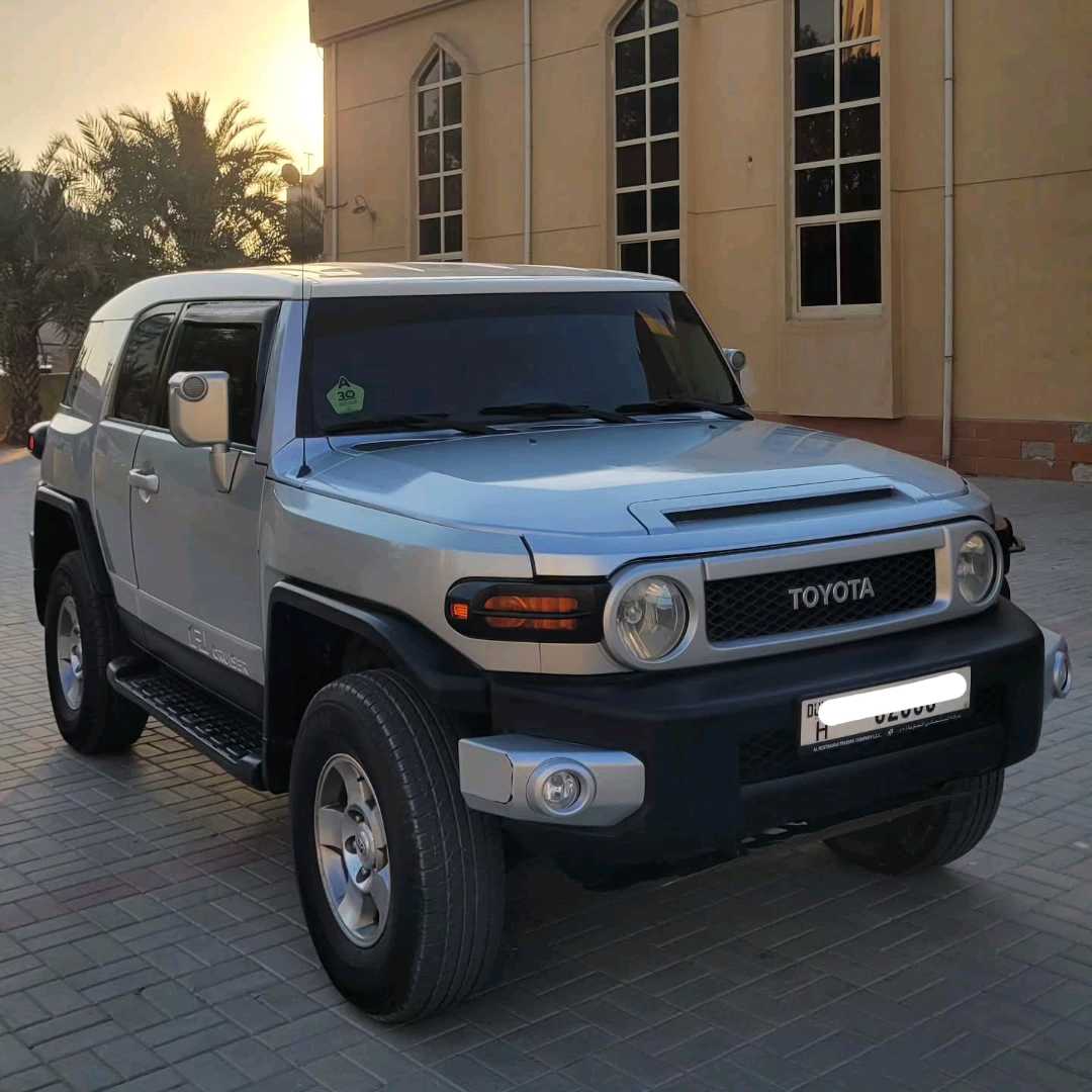 Car Image 2008 TOYOTA FJ CRUISER 