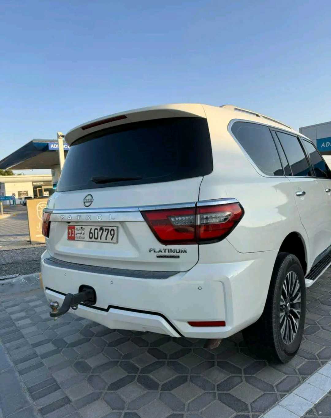 Car Image 2014 NISSAN PATROL 