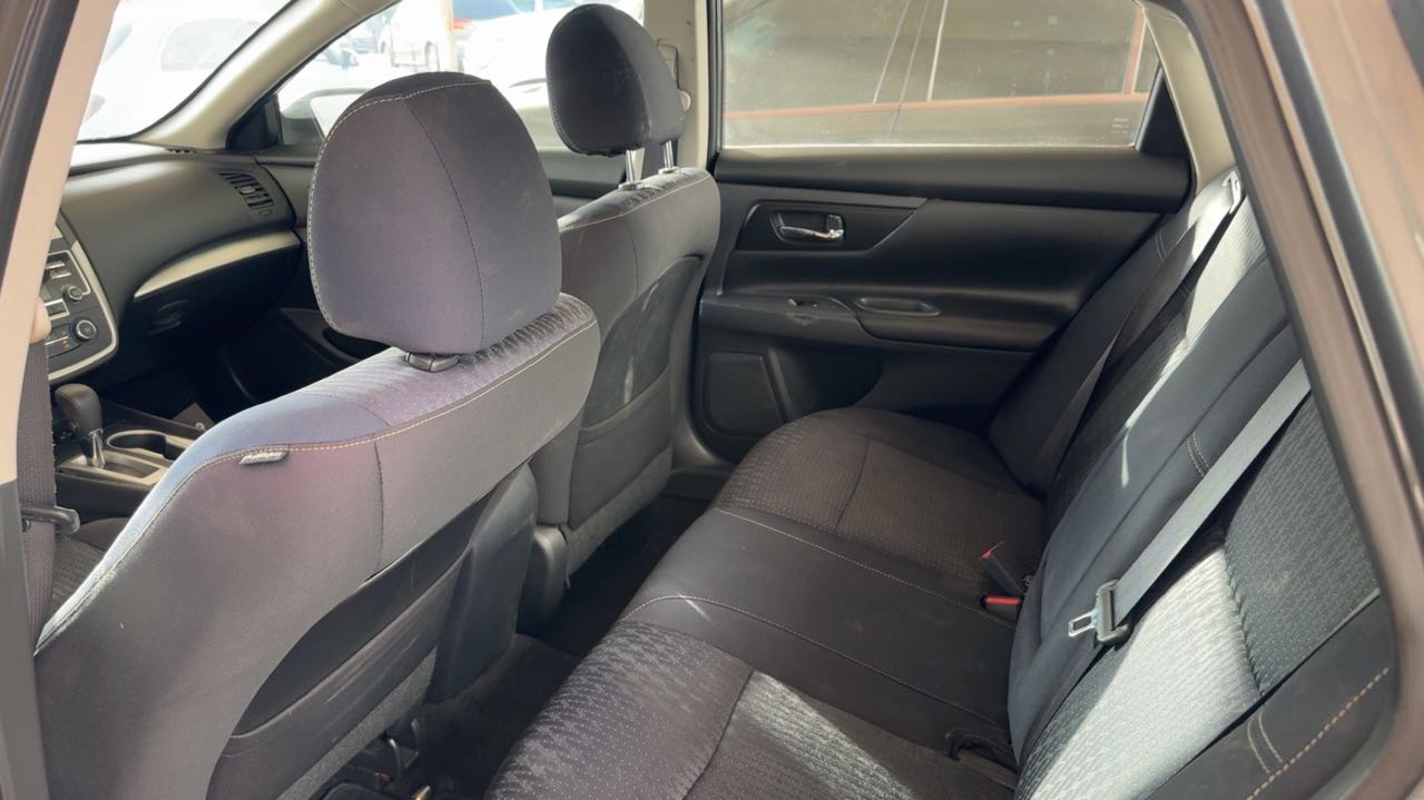 Car Image 2017 NISSAN ALTIMA S