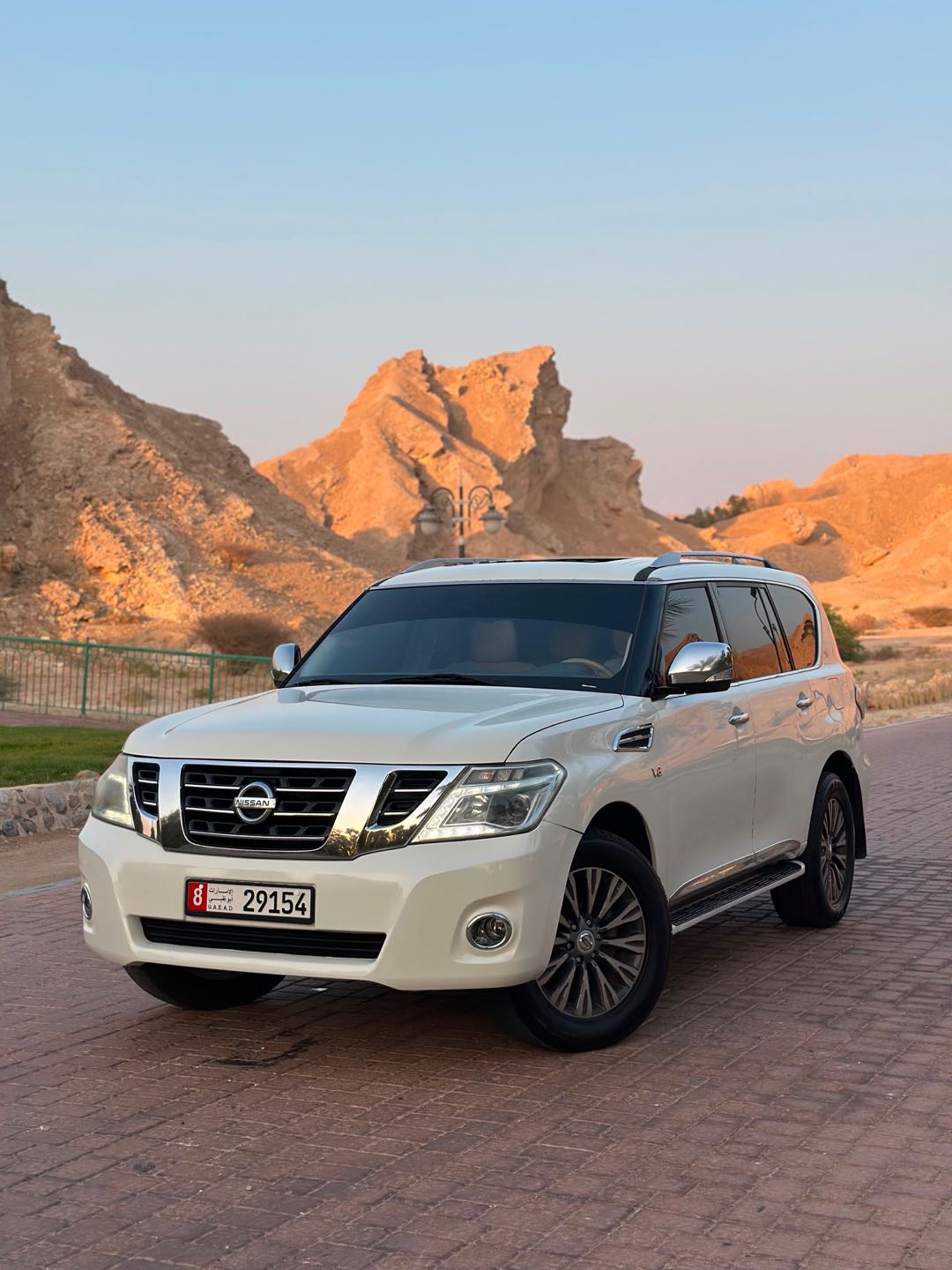 Car Image 2016 NISSAN PATROL SE