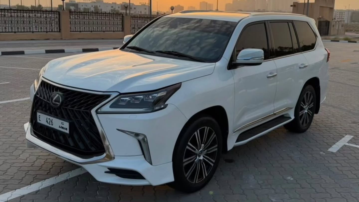 Car Image 2016 LEXUS LX 570