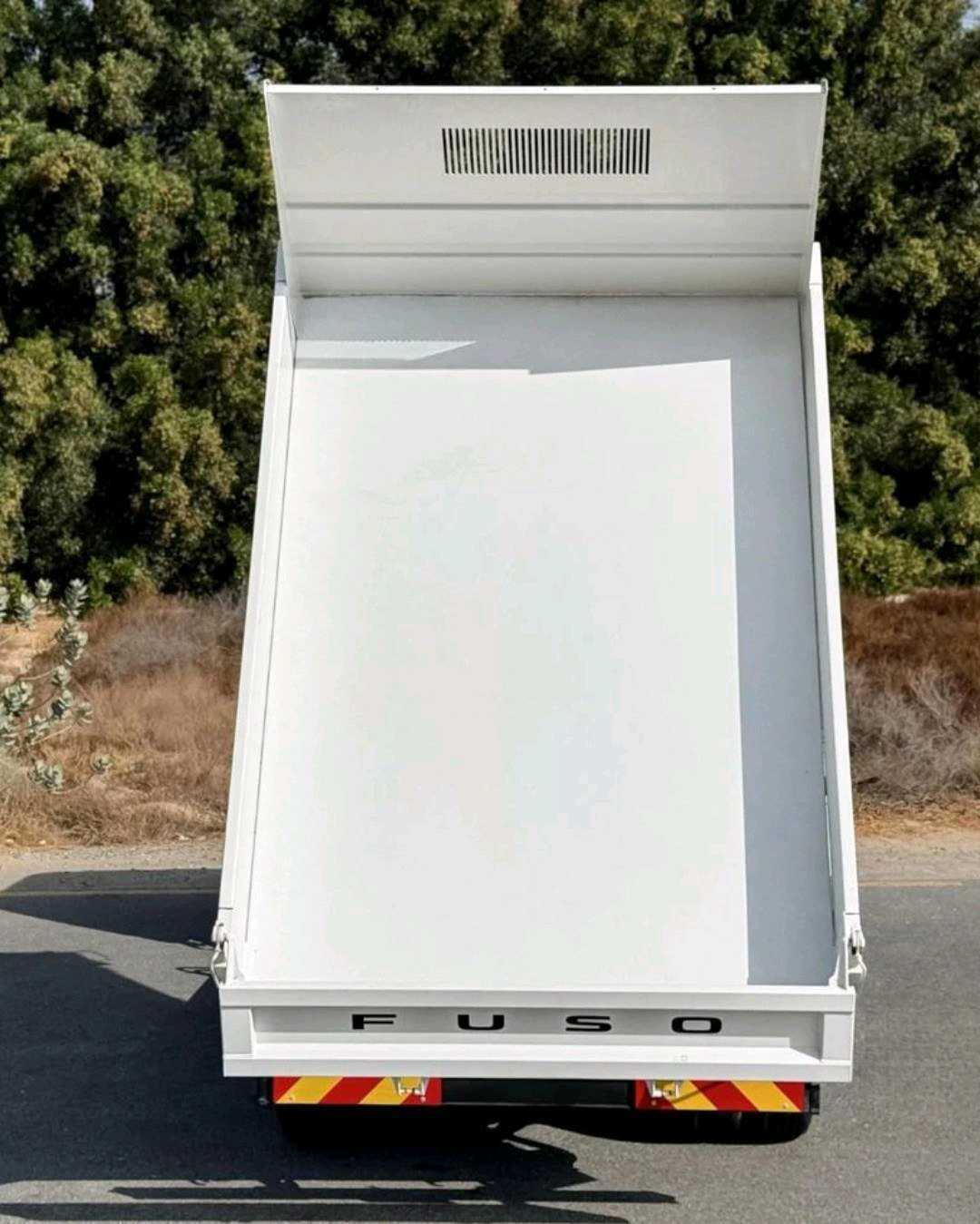 Car Image 2026 MITSUBISHI FUSO 