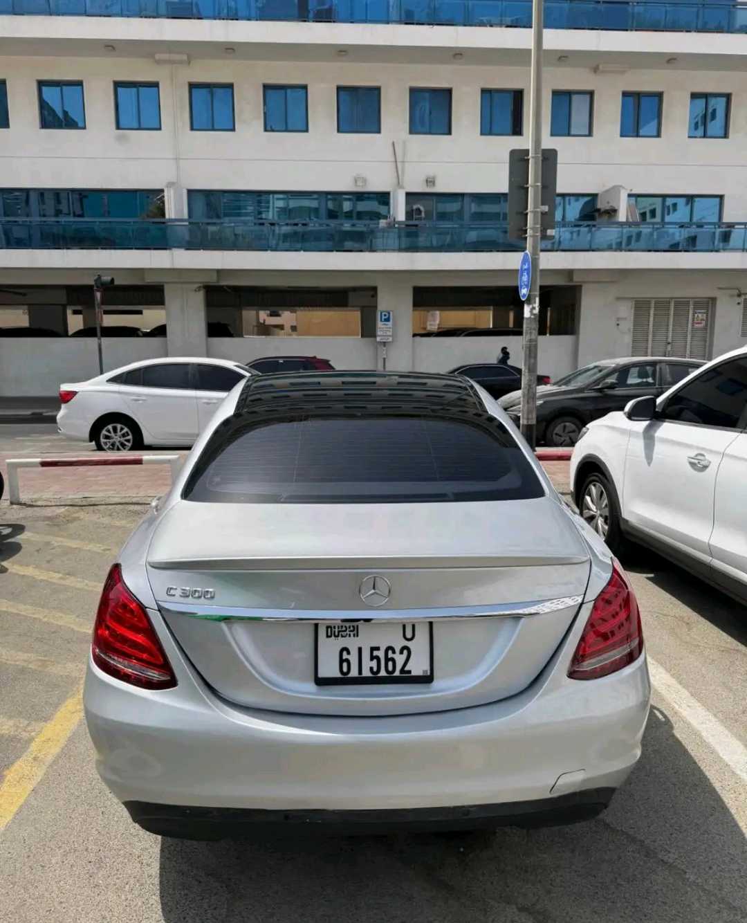 Car Image 2016 MERCEDES C Class 200