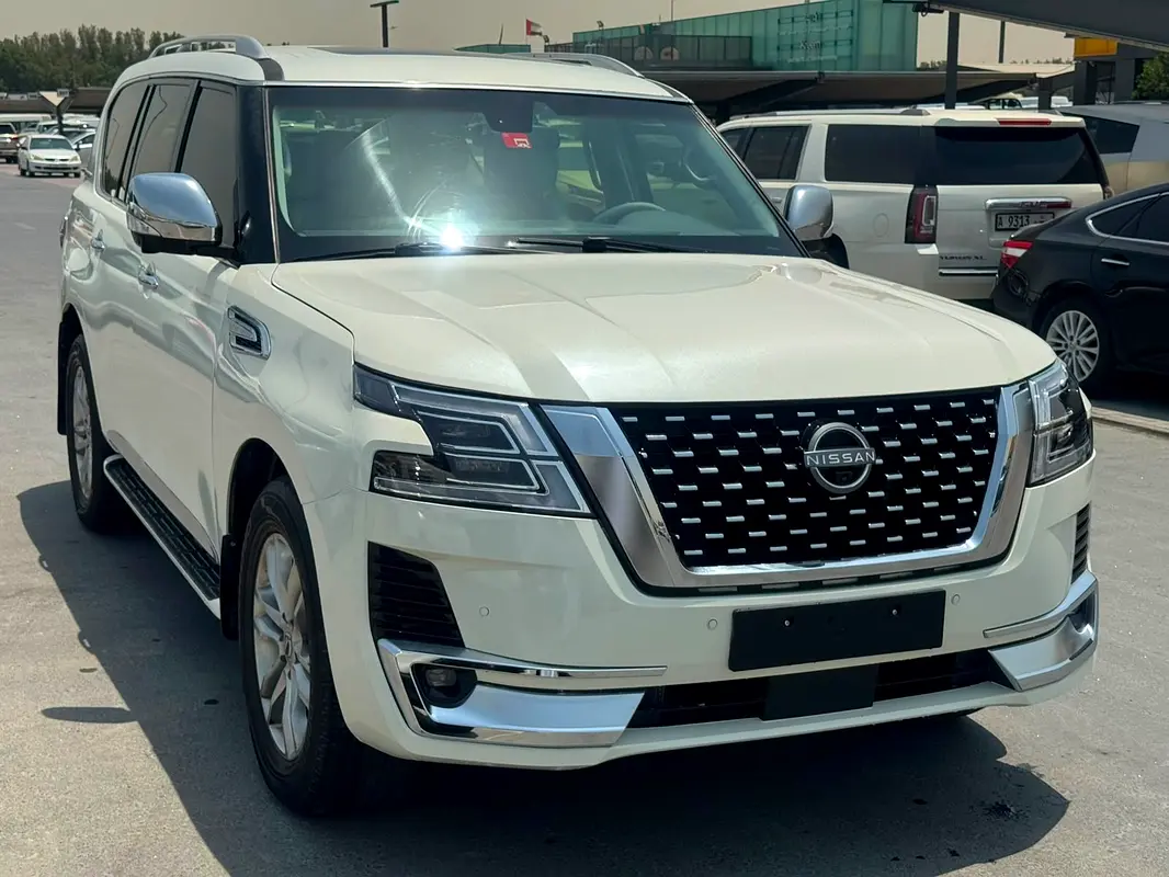 Car Image 2012 NISSAN PATROL SE