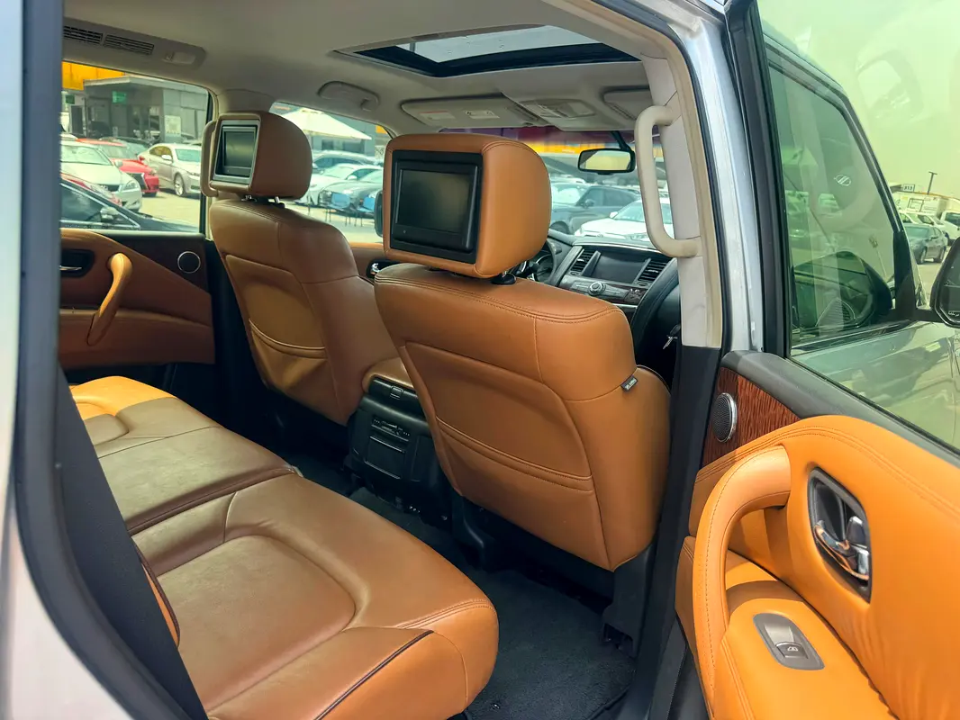 Car Image 2017 NISSAN PATROL SE