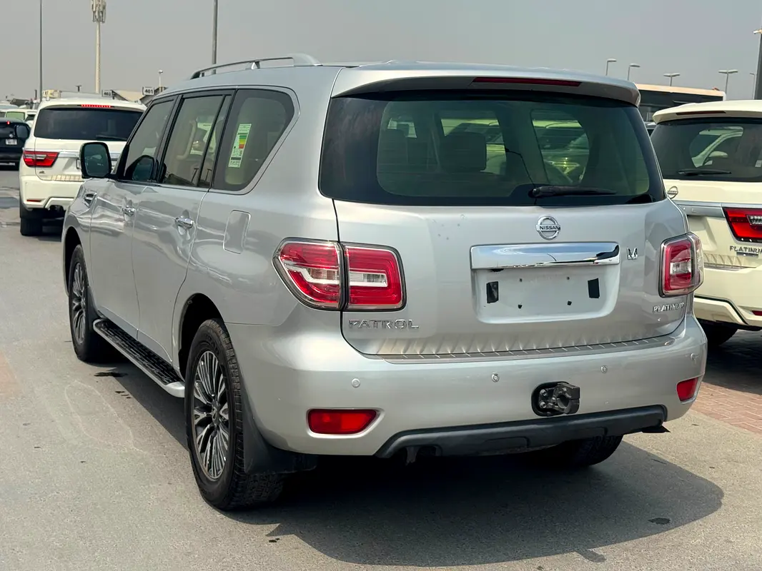 Car Image 2017 NISSAN PATROL SE