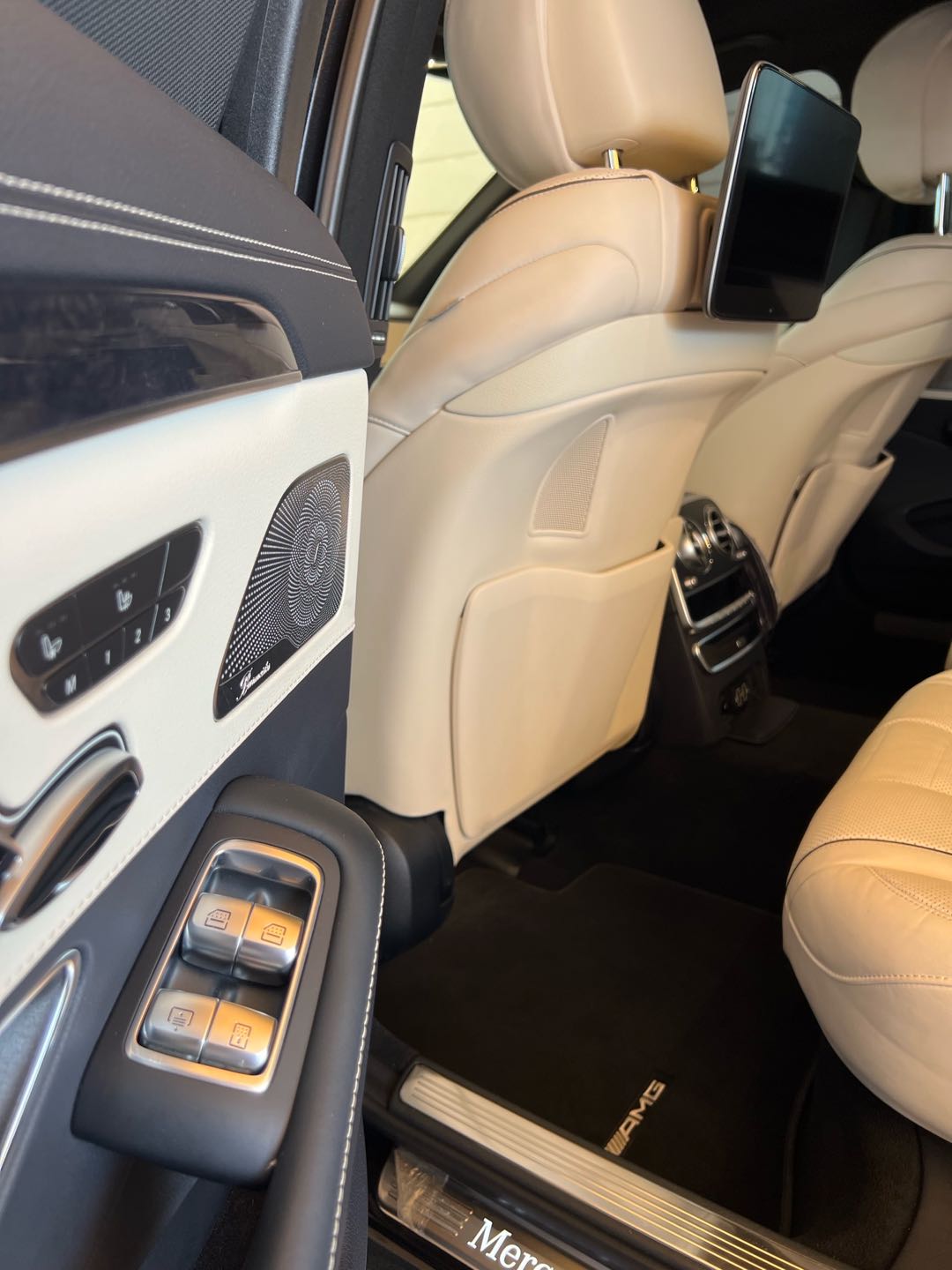 Car Image 2018 MERCEDES S Class 560
