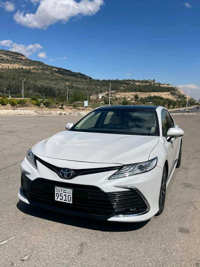 TOYOTA CAMRY SE 2023