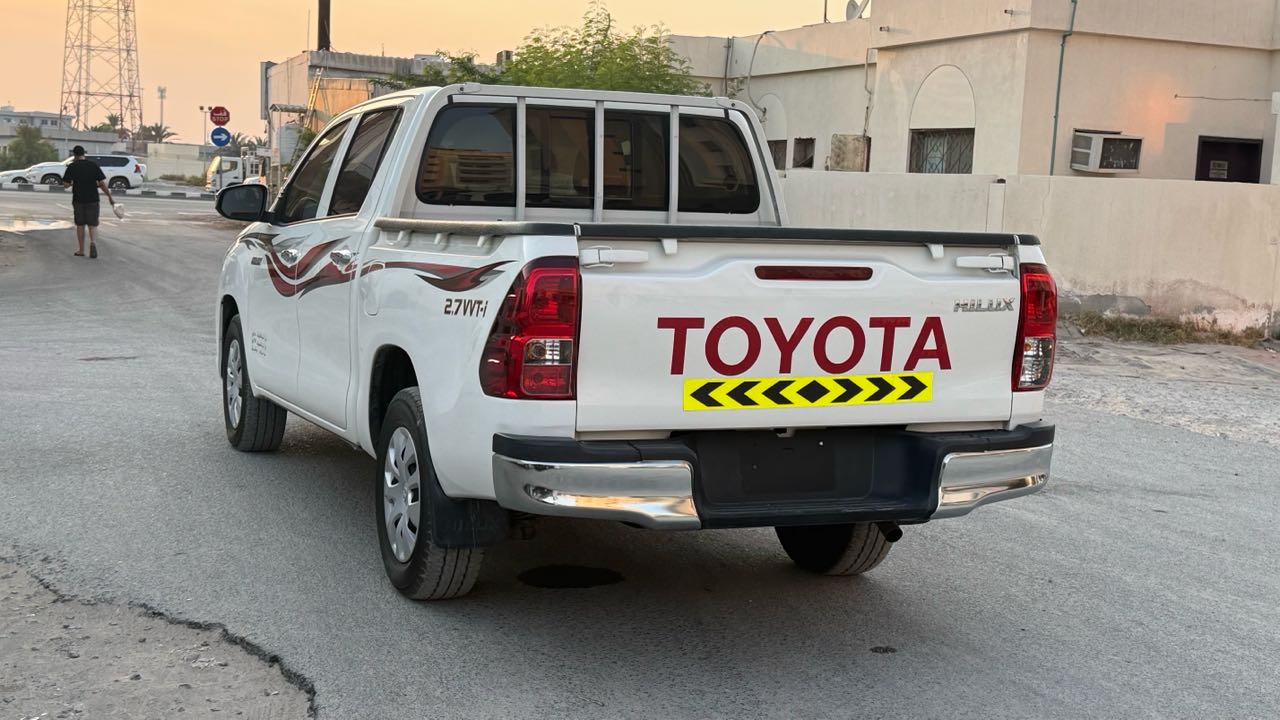 Car Image 2020 TOYOTA HILUX 2.7